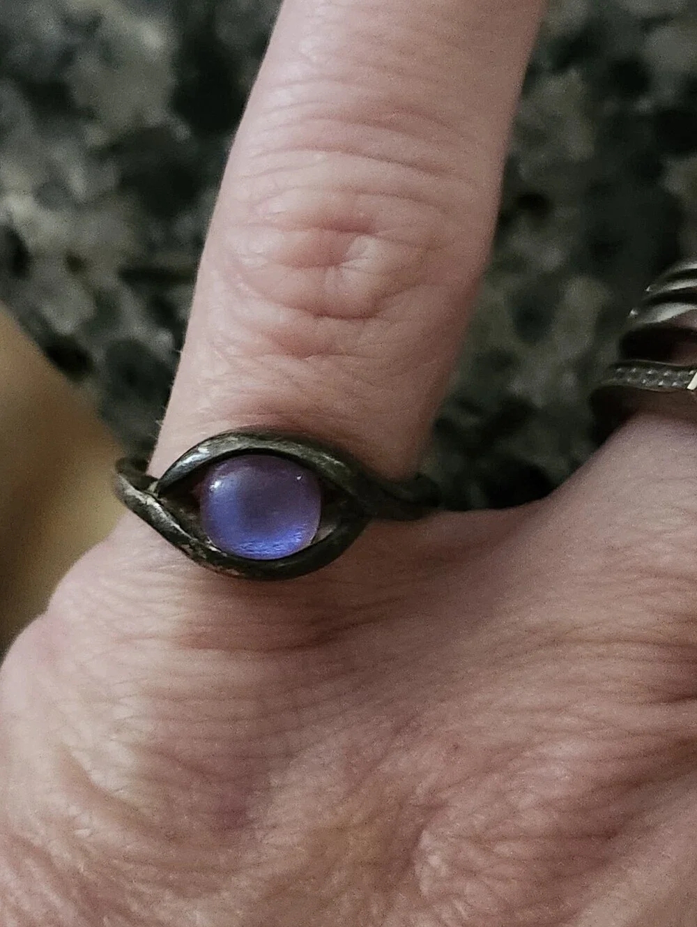 Vtg Silver Moonstone Ring - Iridescent Purple/Blue Gem